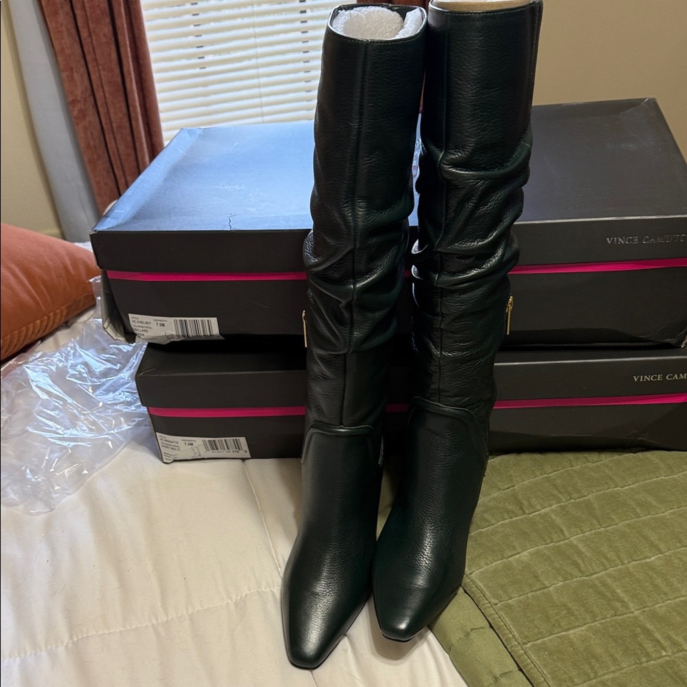 New Vince Camuto Hunter Green Heeled Boots